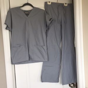 XXS cherokee scrubs, pant has small stain on leg